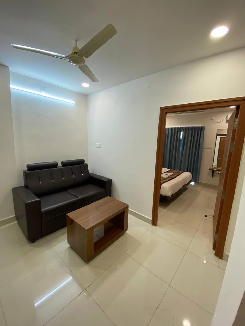 Hk Guest Rooms Guntur Exterior photo