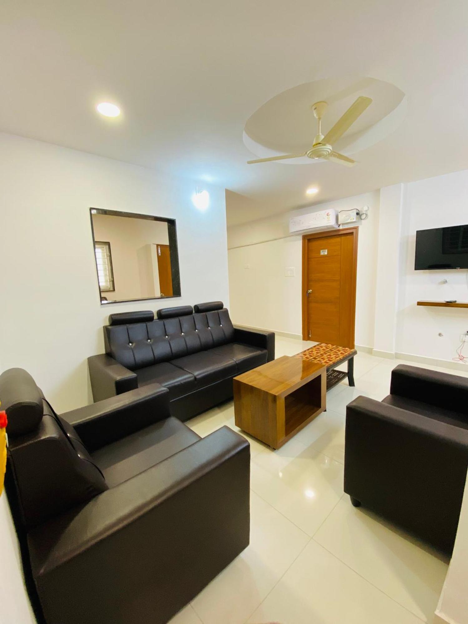 Hk Guest Rooms Guntur Exterior photo